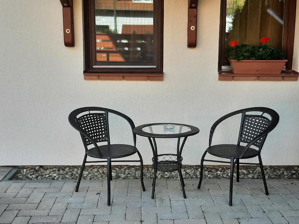 Aqua Apartman Gyula Exterior photo
